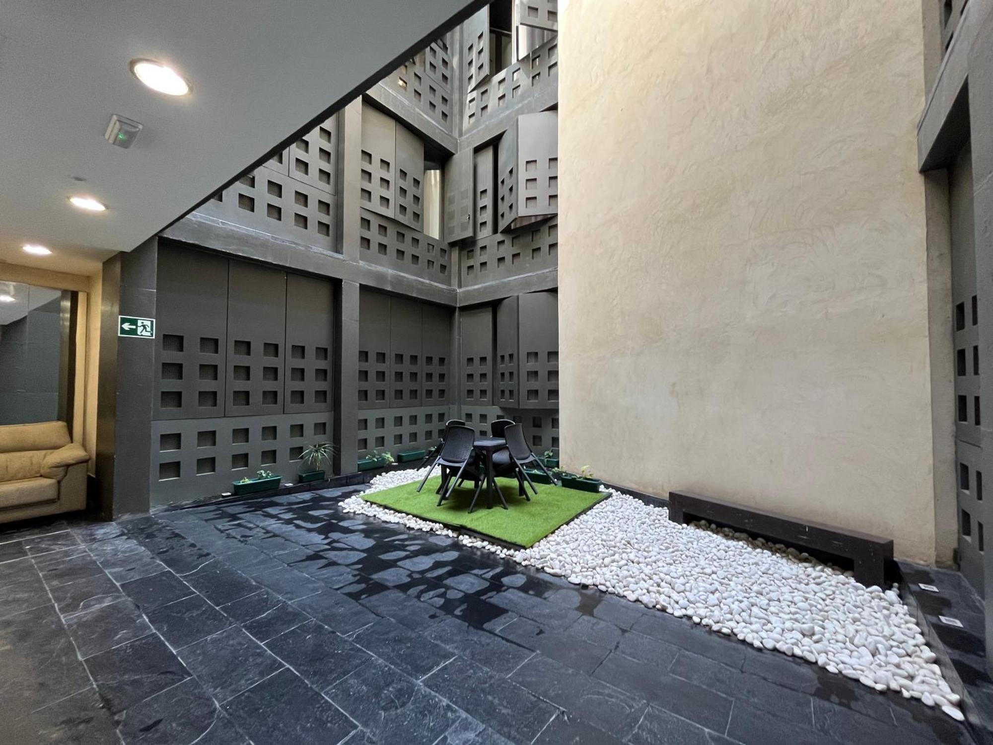 Center Sevilla Confort 4 Bagian luar foto